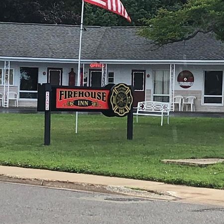 Firehouse Inn St. Ignace Exterior foto