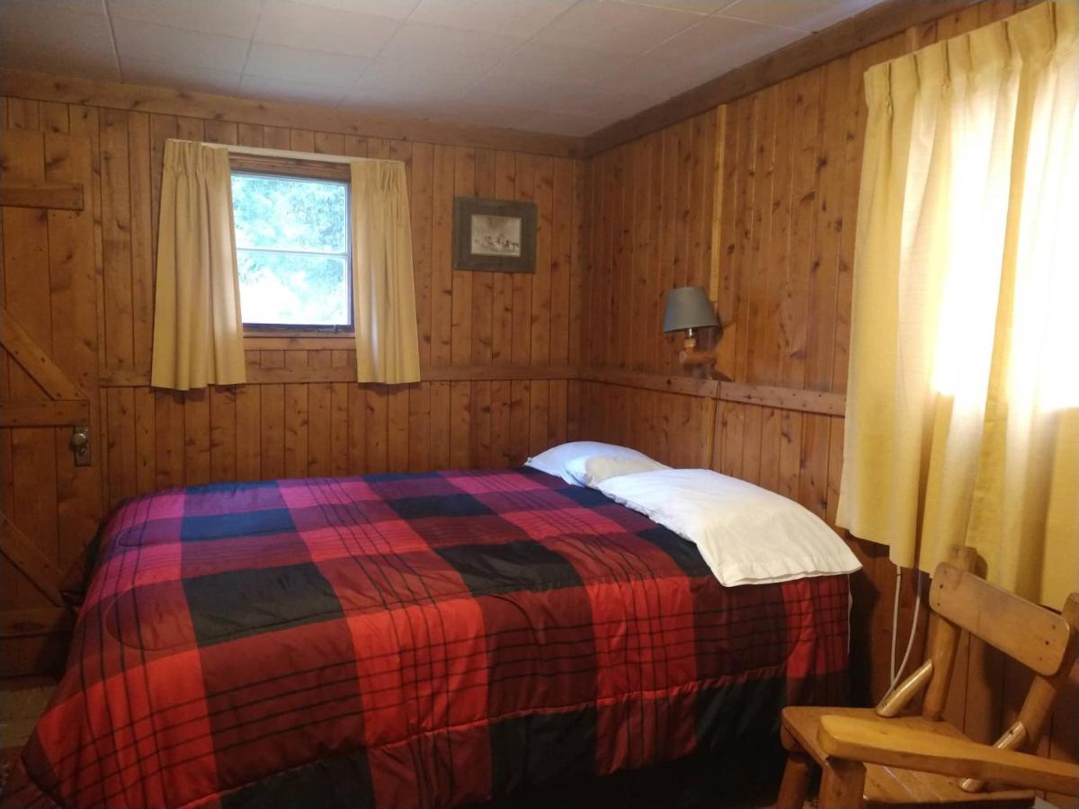 Firehouse Inn St. Ignace Exterior foto